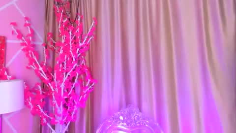 Snapshot of keyla_noa chatting on April 2026 11:24:02 AM Keyla noa online show from April 2026 11:24:02 AM