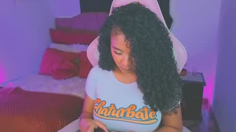 Snapshot of keyla_roberts_ chatting on June 2026 01:16:01 AM Adhara. Help me reach 100 likes online show from June 2026 01:16:01 AM