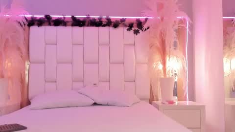 Snapshot of khathieebelle chatting on April 2026 07:58:02 PM Khathiee online show from April 2026 07:58:02 PM