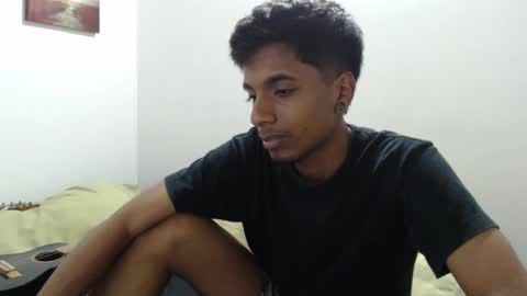 khevinlopezonig online show from December 2024 03:09:01 AM