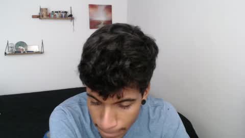 khevinlopezonig online show from February 2025 09:47:01 PM