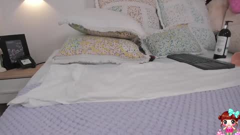 Snapshot of khloe_cutee chatting on December 2024 11:44:02 PM Khloe Cute online show from December 2024 11:44:02 PM