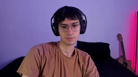 khozler_ online show from February 2025 02:42:02 AM