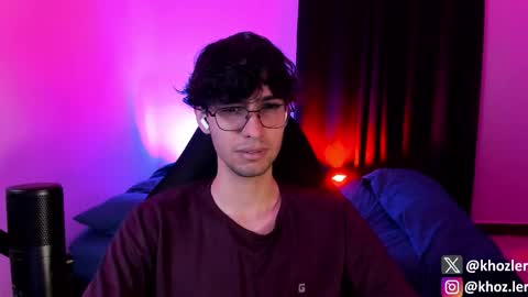 khozler_ online show from November 2025 02:20:01 AM