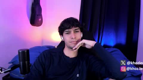 khozler_ online show from November 2025 02:32:02 AM