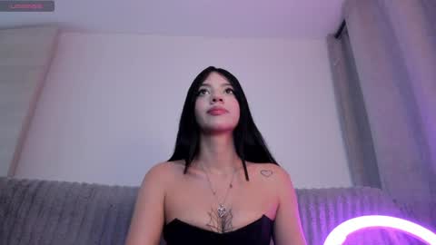 Snapshot of ki_ttyuu chatting on April 2026 02:17:02 AM Ellie online show from April 2026 02:17:02 AM