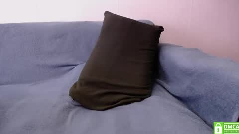 Hey Im Ivan everyday online 9am to 6pm 6 GMT Help me Reach K FollowerslPut your finger up  online show from March 2026 08:19:01 AM