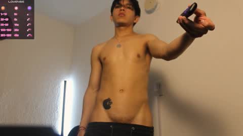 Adrian  Chlloe online show from November 2025 09:58:01 PM