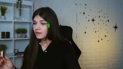 Snapshot of kiara_belle chatting on June 2026 10:06:02 AM Kiara online show from June 2026 10:06:02 AM