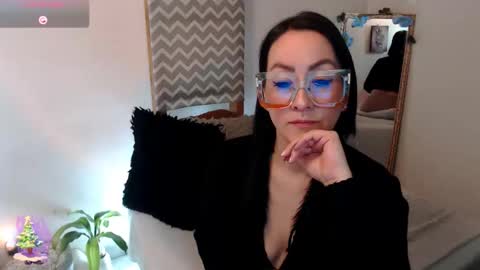 Kiara Bermont online show from January 2026 12:29:02 PM