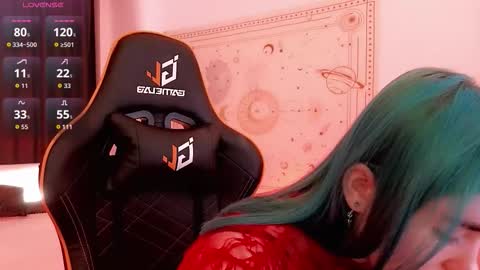 Kira online show from September 2025 08:52:02 PM