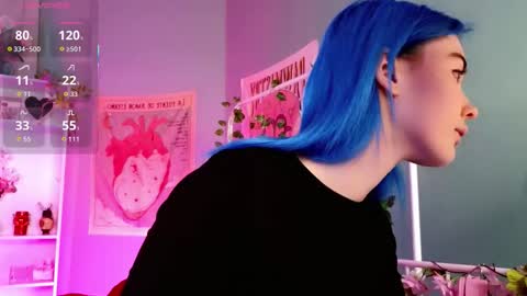 Kira online show from November 2025 08:45:01 PM