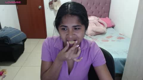 Kiara online show from October 2025 10:54:02 PM