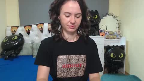 Kara online show from October 2025 05:46:02 PM