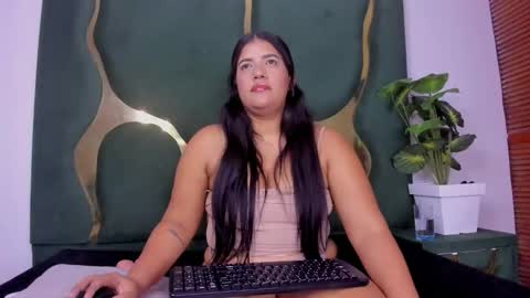 Snapshot of kiaraht chatting on March 2026 05:57:01 AM kiaraht online show from March 2026 05:57:01 AM