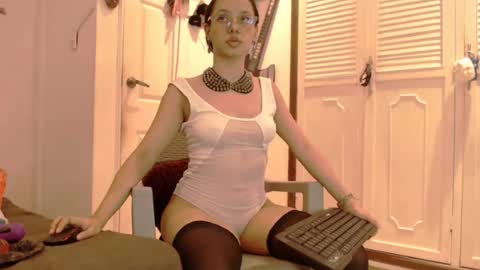 Snapshot of kiaralenon chatting on July 2026 10:16:02 PM kiaralenon online show from July 2026 10:16:02 PM