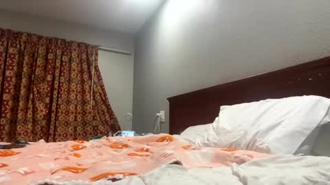 HunneysPlayRoom online show from September 2025 10:17:01 AM