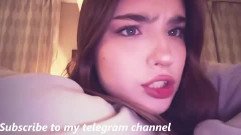 Ola my name is Lissa  Lets hit 10 Thumbs Up together   online show from April 2026 02:02:02 PM