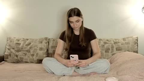 Snapshot of kierstentates chatting on May 2026 06:09:01 PM Ola my name is Lissa Lets hit 10 Thumbs Up together online show from May 2026 06:09:01 PM