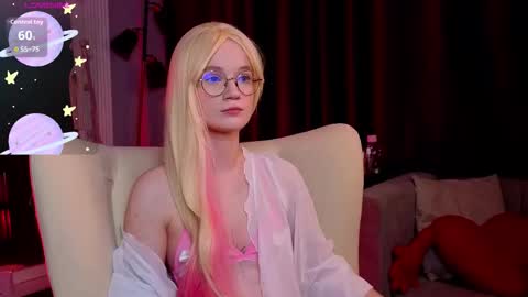 kiki_blue_eyes online show from February 2026 04:22:01 AM