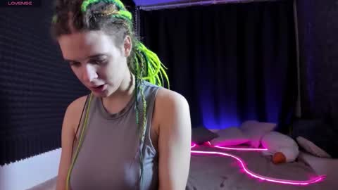 Kiki online show from October 2025 10:55:01 AM