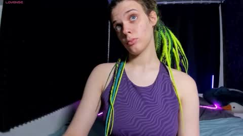 Kiki online show from December 2025 10:02:01 AM