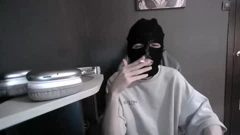 Snapshot of kiki_lo chatting on October 2025 03:07:01 AM Kiki lo online show from October 2025 03:07:01 AM