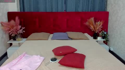Snapshot of kiki_shanel chatting on July 2026 01:01:01 AM Kiki online show from July 2026 01:01:01 AM