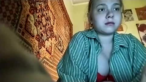 Snapshot of kikibang_ chatting on April 2026 07:31:02 PM kikibang_ online show from April 2026 07:31:02 PM