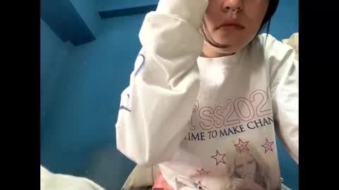 kikilove15 online show from April 2026 05:55:01 PM