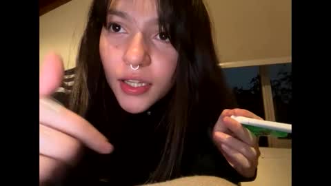 Snapshot of kikilove15 chatting on May 2026 09:33:01 PM kikilove15 online show from May 2026 09:33:01 PM