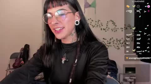 Snapshot of kila_moonlight444 chatting on April 2026 08:12:02 PM Bella online show from April 2026 08:12:02 PM