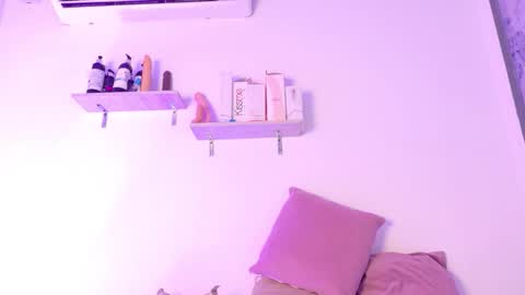 kim online show from October 2025 08:55:02 PM