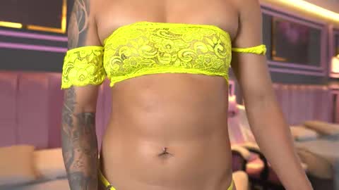 Kim online show from November 2025 12:48:01 PM