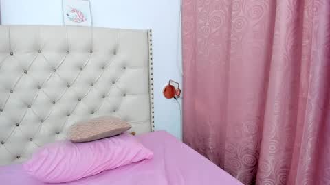 Snapshot of kim_eli chatting on February 2025 05:40:01 AM kim_eli online show from February 2025 05:40:01 AM