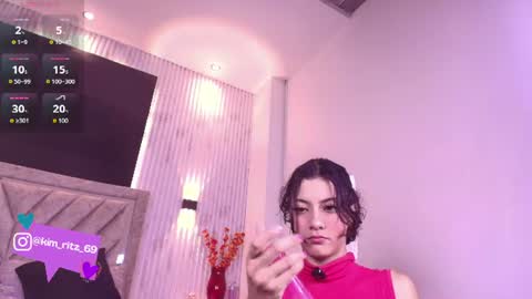 Kim  online show from June 2026 08:18:02 PM