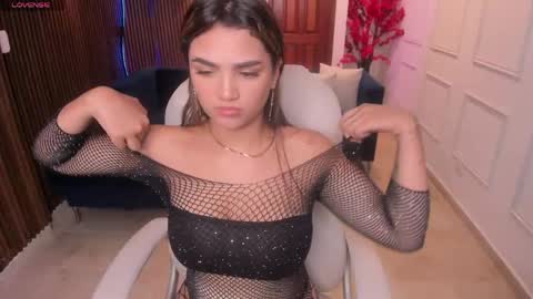 Snapshot of kim_stonee_ chatting on May 2026 07:33:01 PM Kim online show from May 2026 07:33:01 PM
