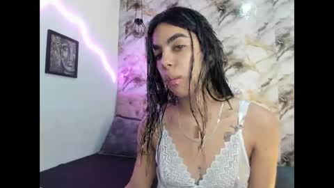 Snapshot of kim_strawberry chatting on April 2026 10:59:01 AM kim online show from April 2026 10:59:01 AM