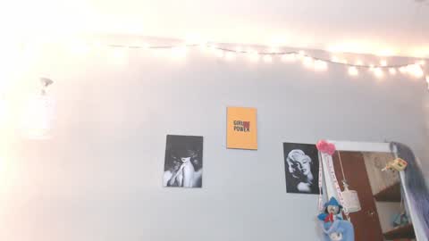 Snapshot of kimandyuk chatting on January 2025 10:30:02 PM Kim  Yuk online show from January 2025 10:30:02 PM