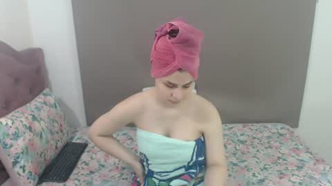 Snapshot of kimberjamesxx chatting on June 2026 03:37:02 AM DANIELA online show from June 2026 03:37:02 AM