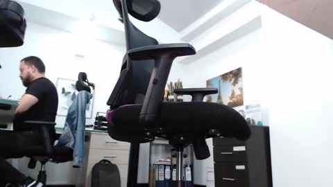 Kimberly 1200-1900 GMT-5 online show from January 2025 08:44:01 PM