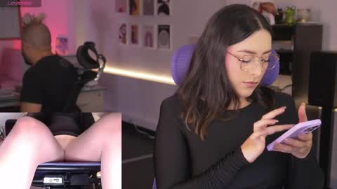 Kimberly 1200-1900 GMT-5 online show from March 2026 05:18:01 PM