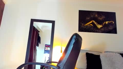 Kimberly Banks online show from November 2025 10:17:02 AM