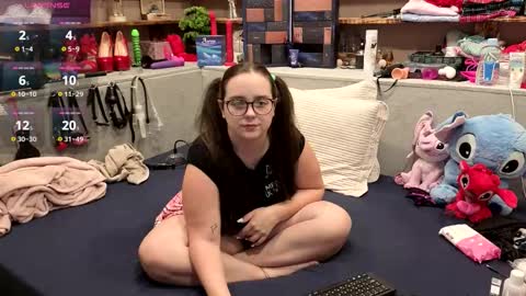 kimberlycaprice online show from December 2025 07:09:01 PM