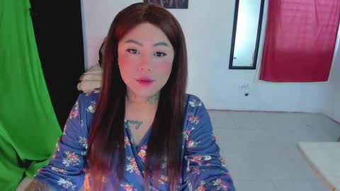 Snapshot of kimberlygati2 chatting on December 2024 01:38:02 PM Kimberly Polizzi     online show from December 2024 01:38:02 PM