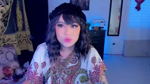Snapshot of kimberlygati2 chatting on September 2025 12:08:02 PM Kimberly Polizzi     online show from September 2025 12:08:02 PM