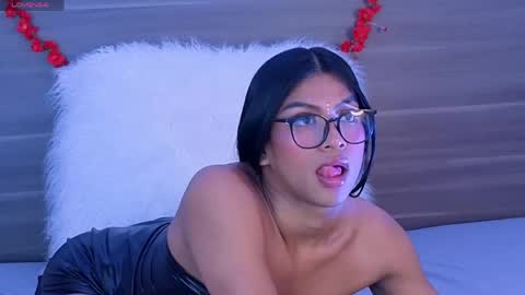 Snapshot of kimberlyn_burbano chatting on May 2026 05:42:01 PM Kimberlyn online show from May 2026 05:42:01 PM