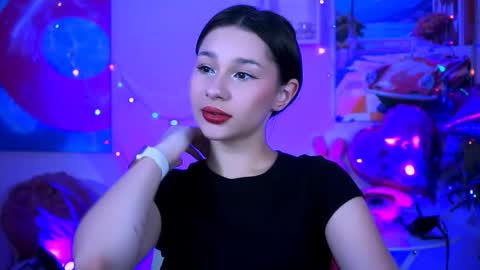 Snapshot of kimclarks chatting on September 2025 09:37:02 PM kimclarks online show from September 2025 09:37:02 PM