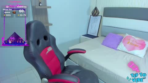 KAREN  online show from January 2025 07:37:01 PM