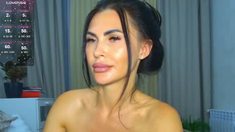 KIm online show from July 2026 05:37:02 PM